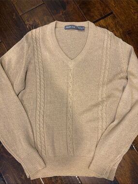 Vintage Men's V-neck silk blend sweater